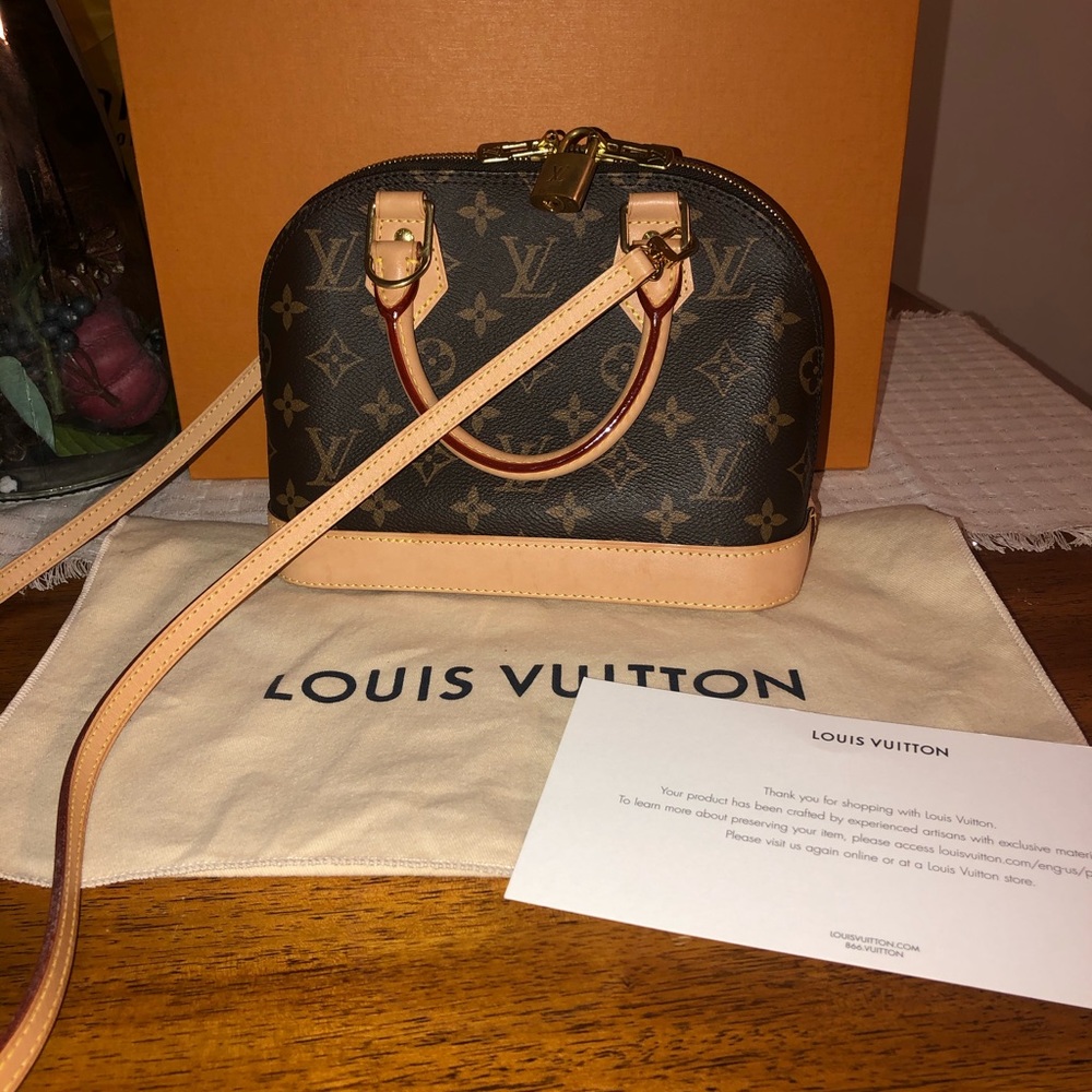 Louis Vuitton Alma bb